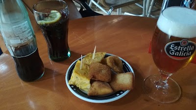 El Punto ( Bar , Cafetería ) coffee