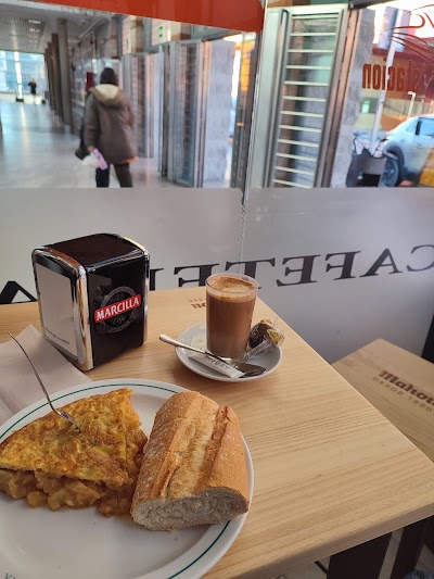 Cafetería La Estación atmosphere