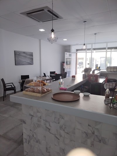Cafeteria ca na Paula atmosphere