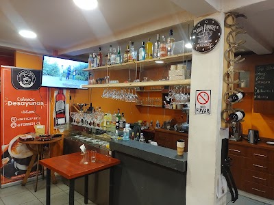 Resto y Cafe Torre 21 atmosphere