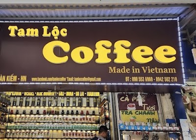 Cafe Tam Loc atmosphere