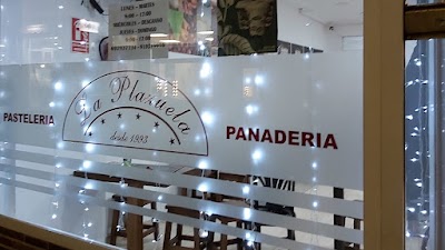 LA PLAZUELA atmosphere