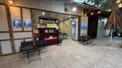 Interior of Sunmate Coffee and Tea in