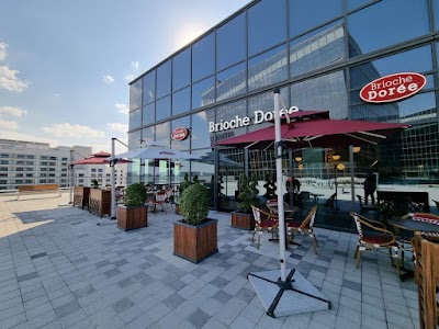 Interior of Brioche Doree in