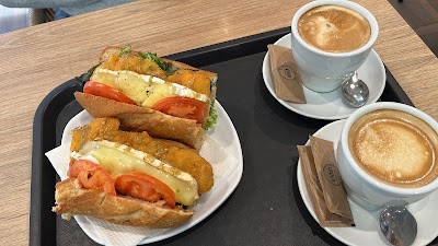 VIVARI Cafeteria Forn de pa atmosphere