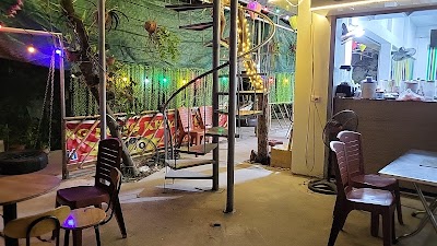 Bờ sông quán atmosphere