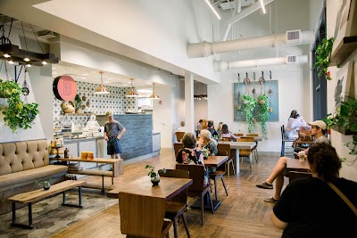 Interior of Black & Brew in Florida 33801