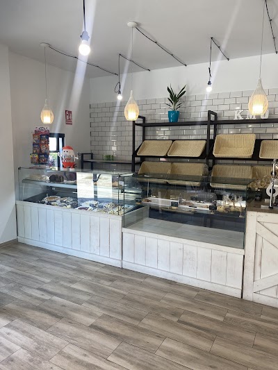 Interior of La Pausa in Elche