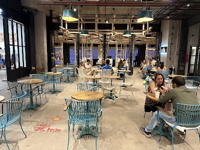 Café Aura atmosphere
