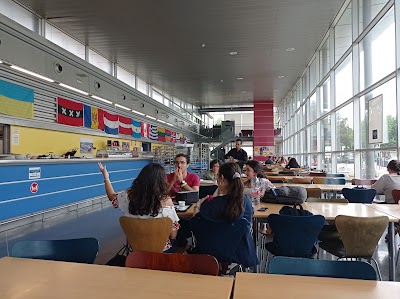 Cafetería Trinquete atmosphere