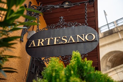 Artesano Cafe atmosphere