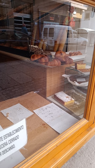 Panadería La Artesana atmosphere