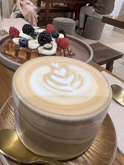 Natif Coffee and Kitchen atmosphere