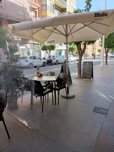 Interior of Cafetería la oficina in Elche