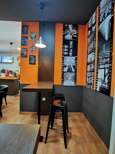 Loops and Coffee atmosphere