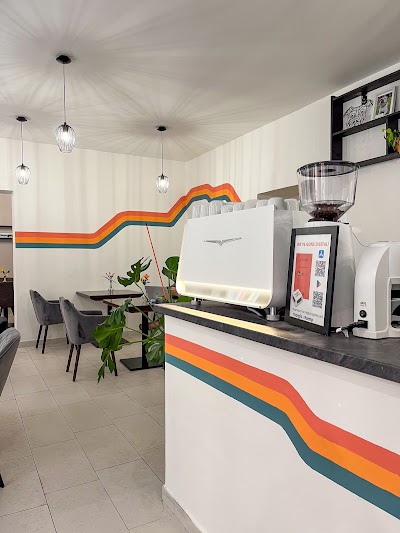 Link Coffee atmosphere