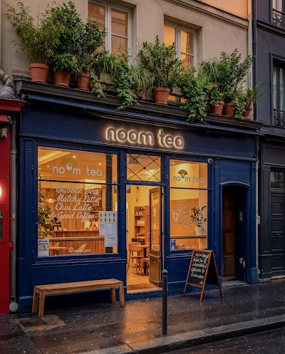 Noom Tea atmosphere