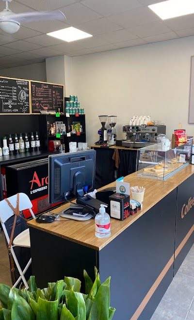 BOTANICA Coffee Experience atmosphere