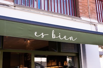 Interior of Es Bien Coffee in Barcelona