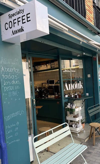Anouk cafe, speciality Nomad coffee and more ❤️