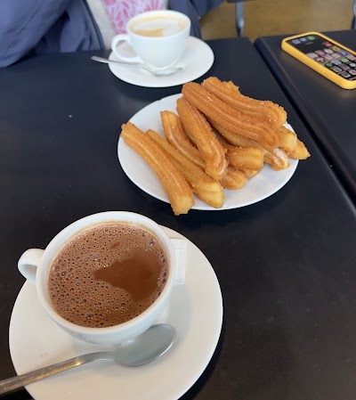 Pasteleria Nogallas Panaderia atmosphere