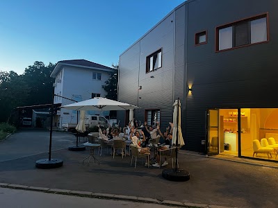 Monti’s Coffee atmosphere