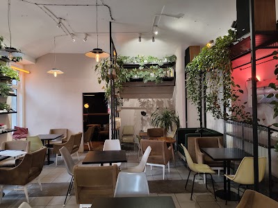 KLUB Petrohradská coffee