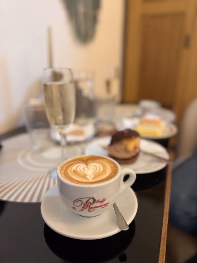 Budka Cafe atmosphere