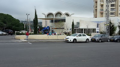 Coffee Menachem atmosphere