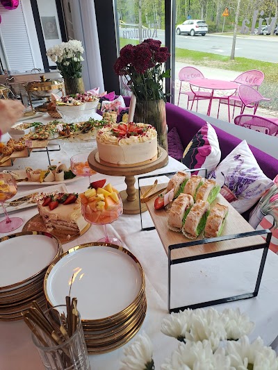 Catering & Juhlakakut Airelta atmosphere