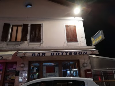 Bar Al Bottegon Andrea atmosphere