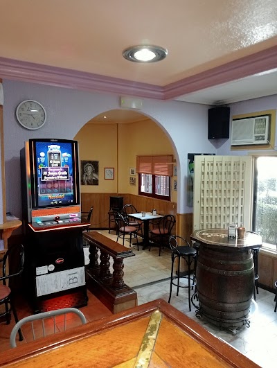 Café Bar El Boletín atmosphere