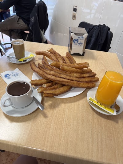 Cafe Bar Chocolateria Gran Via Churreria coffee