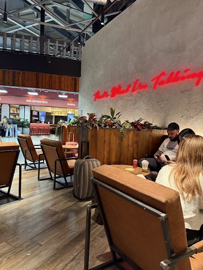 Black Sheep Coffee - London Luton Airport atmosphere