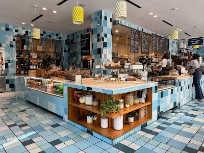 Commissary atmosphere