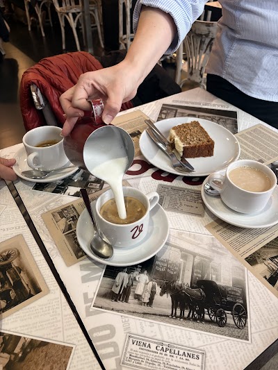 Viena Capellanes coffee