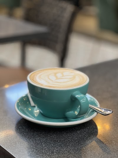Puelo Specialty Coffee Bar atmosphere