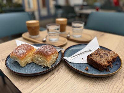Mezi dvorky coffee