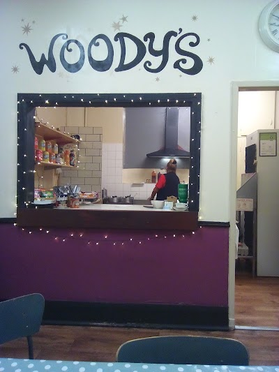 Woody's Cafe atmosphere