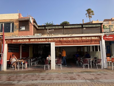 Cafetería Heladería Ela2