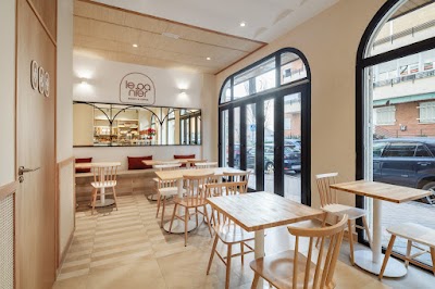 Interior of Le Panier in Madrid