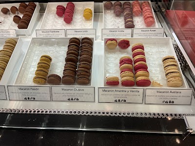 Moulin Chocolat atmosphere