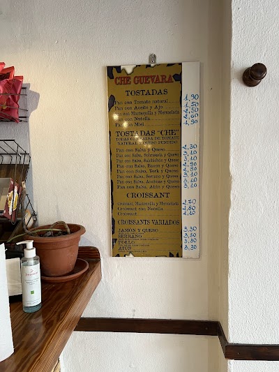 Guevara Café atmosphere