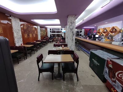 Milan Bar Cafeteria atmosphere