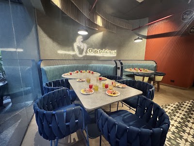 Club Sulaimani atmosphere