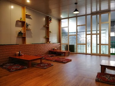 Quán Kem Huyền Vịnh atmosphere