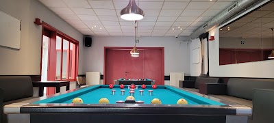 Cafe Coolhem atmosphere