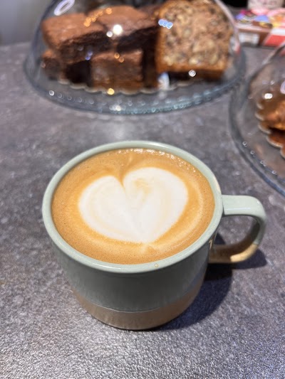 un MOFT cafe atmosphere