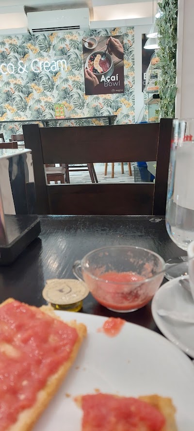 Helados y Café atmosphere