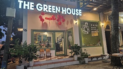 The Green House atmosphere